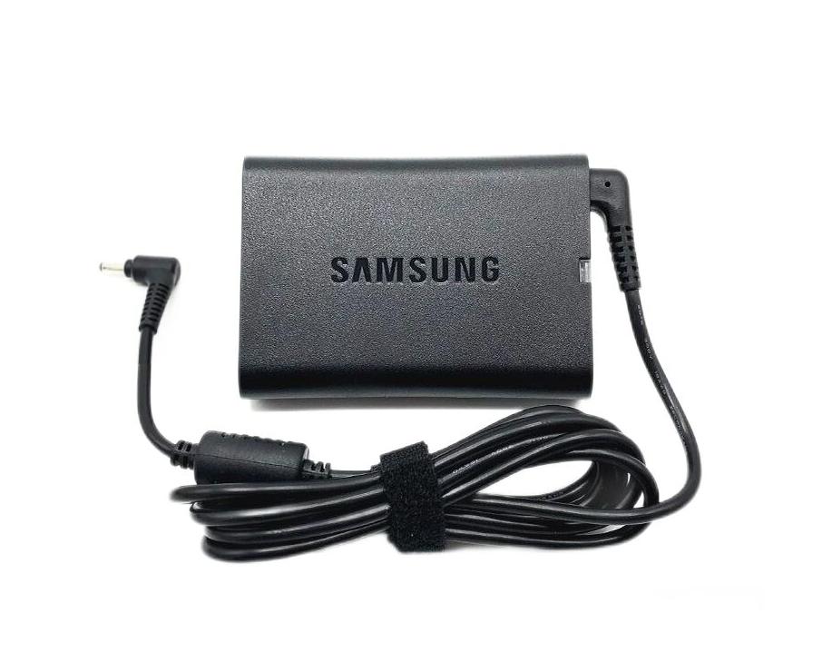 Original 19V 2.1A 40W Samsung 305U1A-A02 305U1A-A03 Netzteil Ladegerät + Ladekabel (image for) Original 19V 2.1A 40W Samsung 305U1A-A02 305U1A-A03 Netzteil Ladegerät + Ladekabel