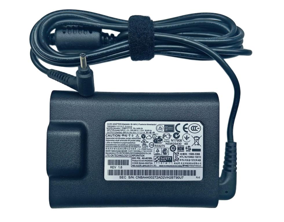 Original 19V 2.1A 40W Samsung 305U1A-A02 305U1A-A03 Netzteil Ladegerät + Ladekabel (image for) Original 19V 2.1A 40W Samsung 305U1A-A02 305U1A-A03 Netzteil Ladegerät + Ladekabel